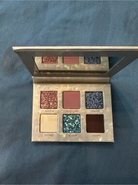 Urban Decay Eyeshadow Palette — Rose, Blue, Cream, Green, Brown, Copper Tones